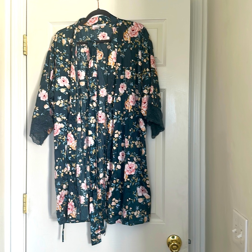 Flora Nikrooz Turquoise and Pink floral robe